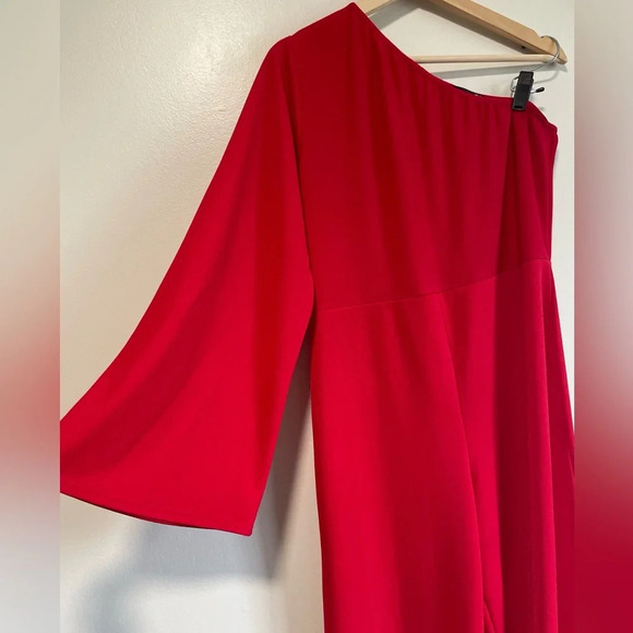 Pretty Little Thing Red One Shoulder Long Sleeve Jumpsuit - Size  14 - Picture 7 of 14